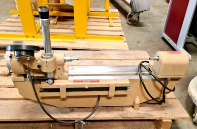 Pratt & Whitney Super Micrometer Measuring Machine