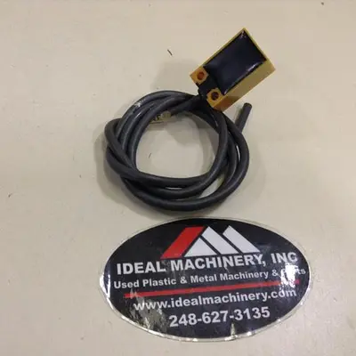 USED OMRON TL-Q5MD1