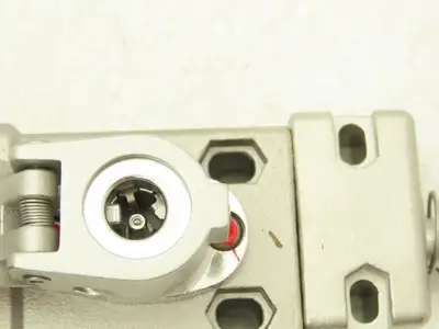 Allen Bradley 440T-MSALE10FC Guardmaster Trapped Key Interlock Switch With Key