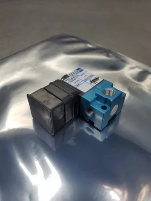 MAC 111B-511JJ Solenoid Valve, 24VDC 4 Watts. 6A-12