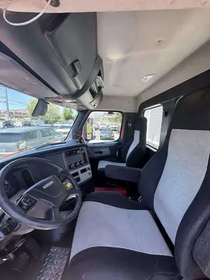 Used 2019 FREIGHTLINER CASCADIA 116 Flatbed Trucks California US | Commerce Truck Equipment Sales #1548717