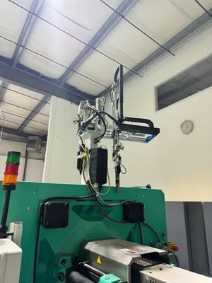 2017 ARBURG 570E-2000-800 Injection Molding Horizontal/Vertical | Machinery Network (7)