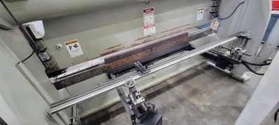 USED 2000 ACCURPRESS 717512