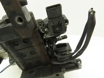 Toyota 67620-U1361-71 Hydraulic 3-Spool Forklift Mast Control Valve From 8FBE15U