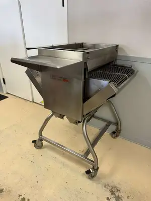 Used Nieco Used Nieco 820 Natural Gas Automatic Conveyor Cheese Melter 55,000 BTU Salamanders & Cheese Melters Illinois US | Falcon Restaurant Supply #1375029