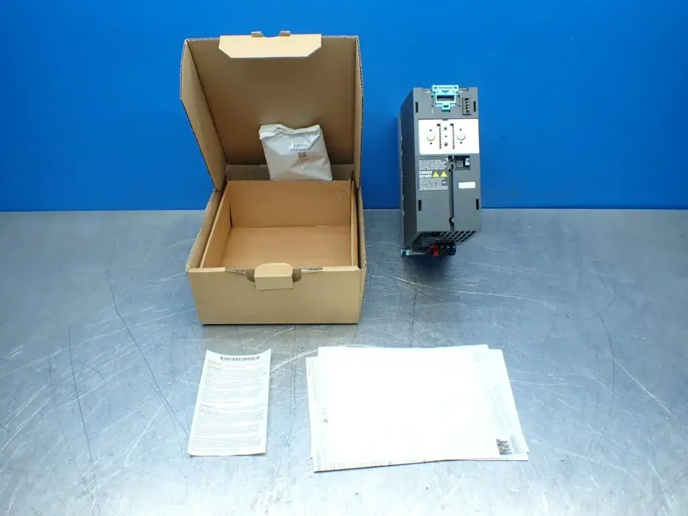 NEW SIEMENS 6SL32101PE123UL1