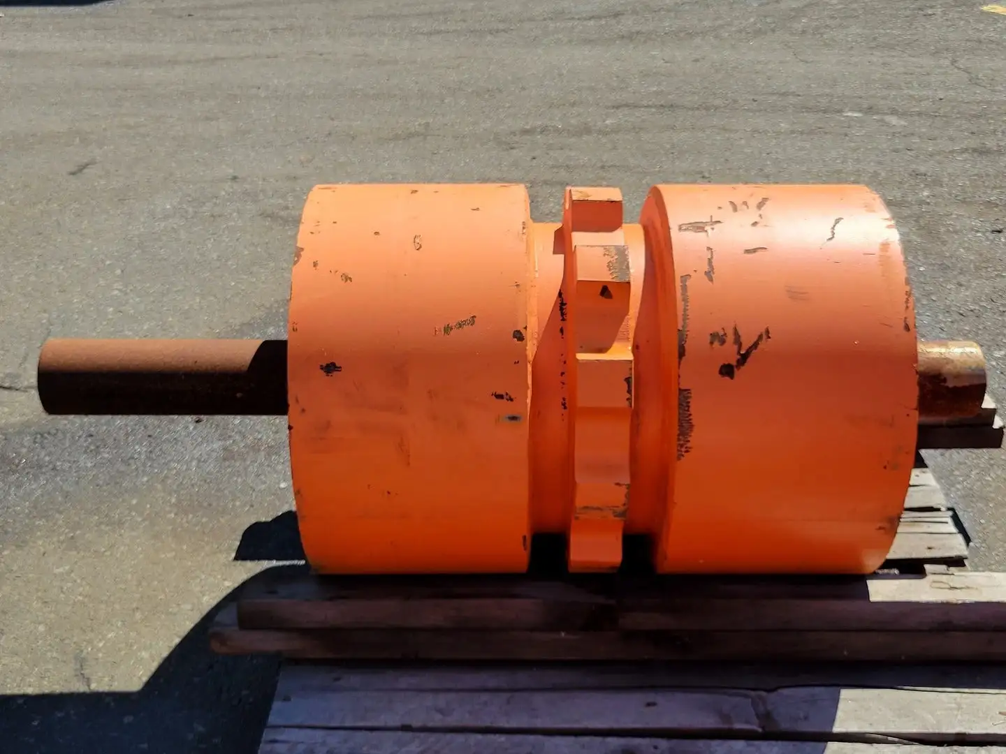 23" Diameter Chain Driven Conveyor Pulley
