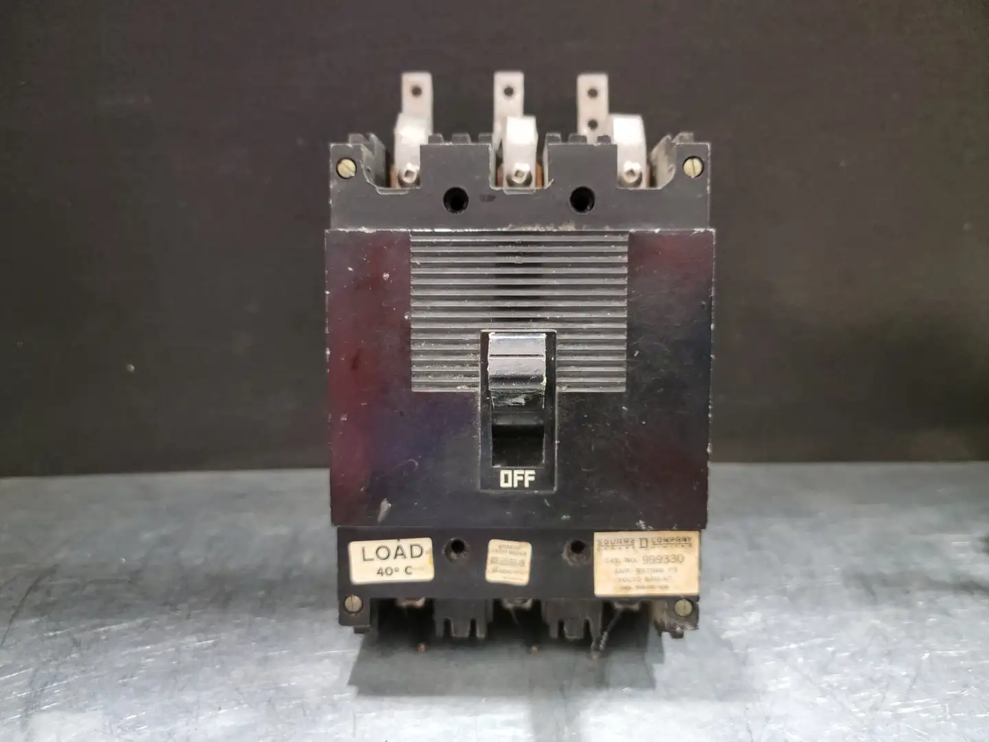 USED SQUARE D 999330