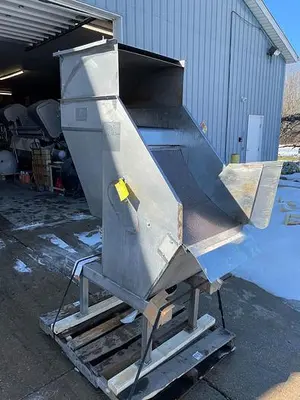 USED LYCO MANUFACTURING, INC. 24" WIDE SCREEN
