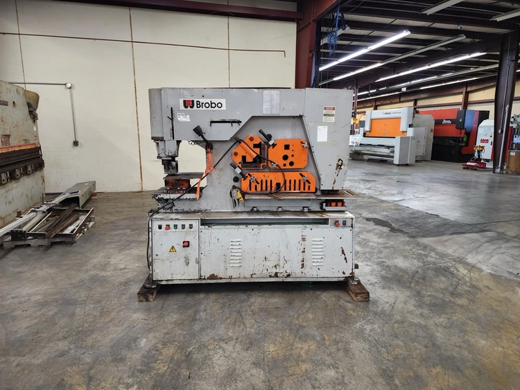 Used 1900 BROBO Q35Y-25 Ironworkers Illinois US | Revelation Machinery #1404136
