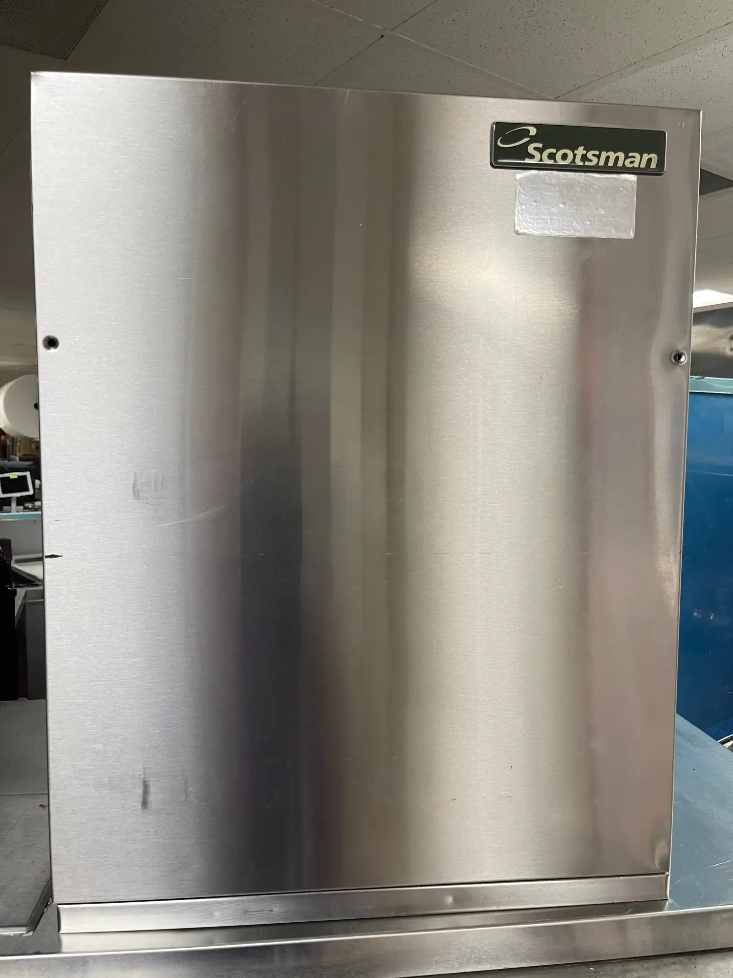 Used Scotsman Used 21" Scotsman NME654RS-1B 615lb Nugget Ice Machine 115V with Condenser As-Is Ice Machines Illinois US | Falcon Restaurant Supply #1375120