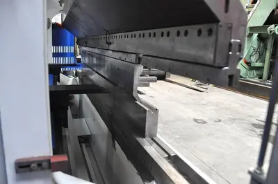 USED TRUMPF TRUMABEND 230 TON X 3050 MM CNC