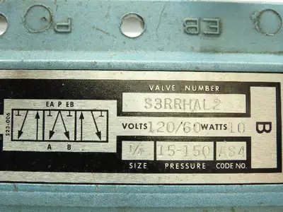 Honeywell Skinner S3RRHAL2 Directional Control Valve 5/3 5 Port 1/4"NPT 120V