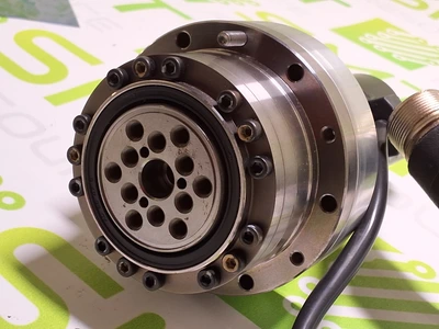 YASKAWA SGMAH-01AAA61D-0Y AC SERVO MOTOR WITH GEAR HEAD