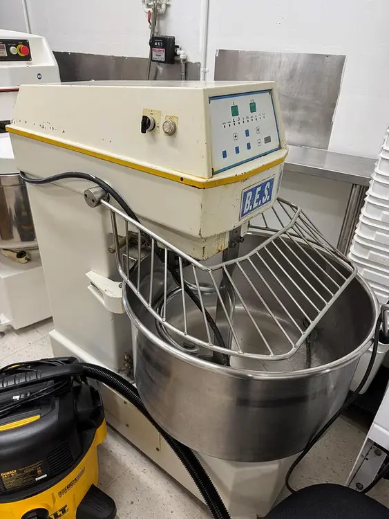 Used 1996 BAKERY EQUIPMENT SERVICE SM-80D Dough Mixers California US | Machinery & Equipment #443851