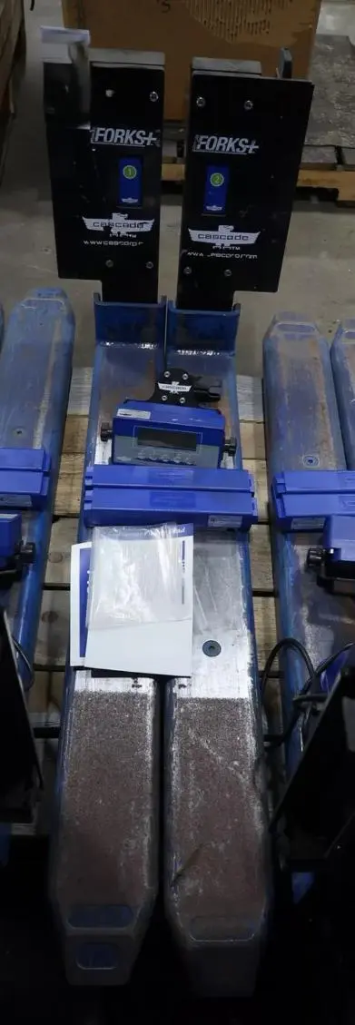 5,000 LBS CASCADE MODEL #23C-WFE-2A-1115 WEIGH FORK SET: YOBRO #25052