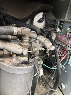 Fuelmaker FMQ-7-42 CNG Compressor Natural Gas Vehicle Refueling 4200 PSIG