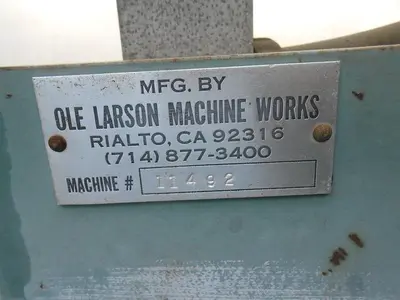 Cutter, Trimmer, 24", Vertical, Larson, 3/4 HP, 60 CPM #S742202