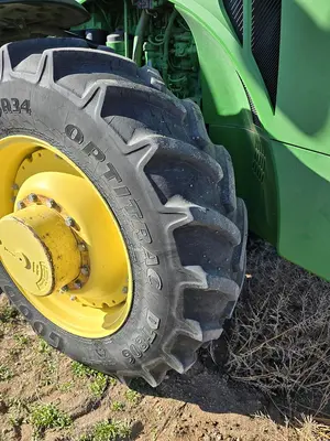 USED 2011 JOHN DEERE 8285R
