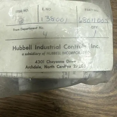 USED HUBBELL 67976-001