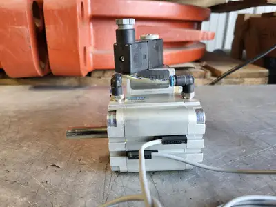 NEW FESTO ADVU-40-35-P-A-SA