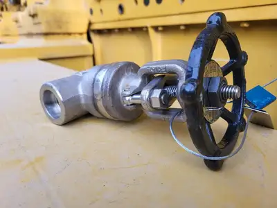1" Class 800 Gate Valve API 602