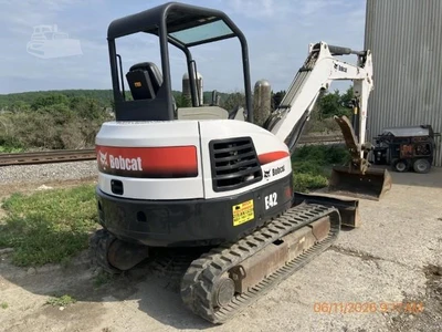 Used 2014 BOBCAT E42 Excavators New York US | Beck Equipment #1509291