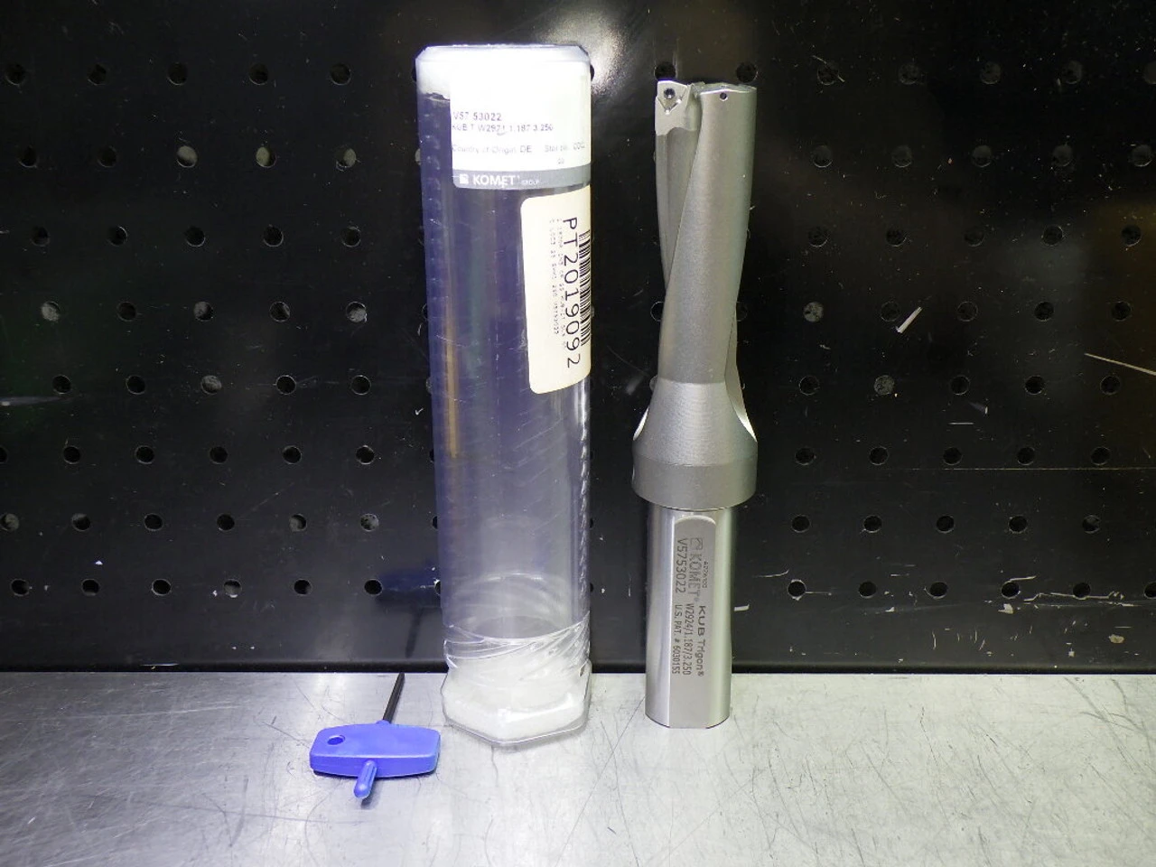 Komet 1.187" Coolant Thru Indexable Drill 1.25" Shank V57 53022 (LOC2757B)