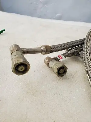 261848B25R Stainless Braided Hose