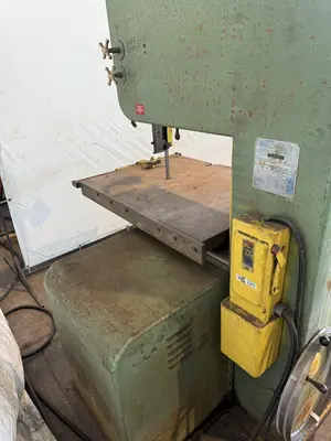 USED DOALL V-26