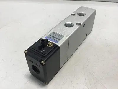 USED KOGANEI 600-4E1-03