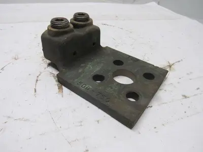 T&B Thomas & Betts Double Barrel Lug Connector For Conductor 500-750