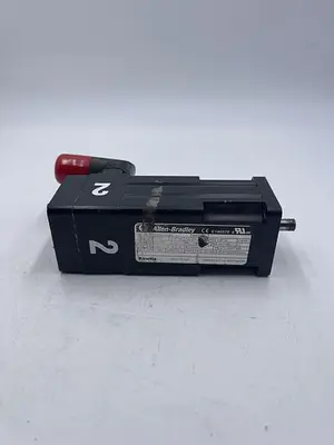 Used ALLEN-BRADLEY ALLEN-BRADLEY MPL-A1530U-VJ72AA SER A Servo Motors | ND Industrial Surplus #1216081