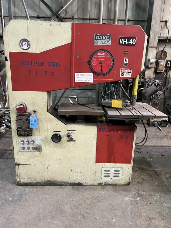 Used DAKE/JOHNSON VH40 Vertical Band Saws Ohio US | Mohawk Machinery 8 #183094