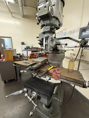 Used 1984 BRIDGEPORT SERIES I Vertical Mills Minnesota US | Source Machinery Sales #1513442