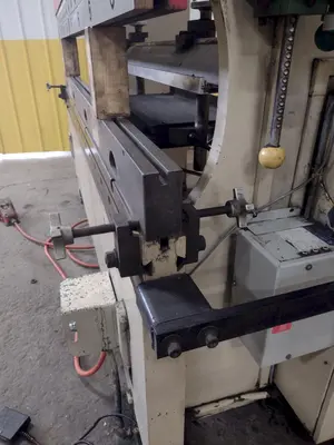 90 TON X 8' CINCINNATI MODEL 90CBX6 HYDRAULIC PRESS BRAKE: STOCK #16451