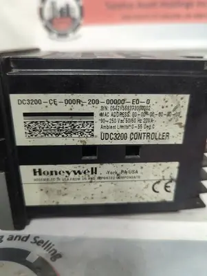 Used HONEYWELL UDC3200 Industrial Controls Ohio US | Surplus Asset Holdings #1241002