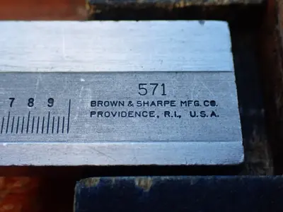 Used BROWN & SHARPE 571 Vernier Calipers Ohio US | HGR 24 #1233324