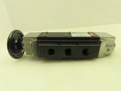 ARO 5541 0200 04 Manual Pneumatic Hand Control Valve 5/2 Pos 4-Way 1/2"