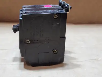 USED SQUARE D QOB315