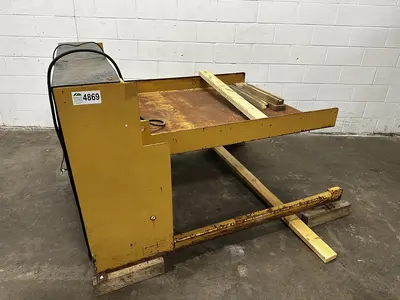 Electric Pallet Lift Platform