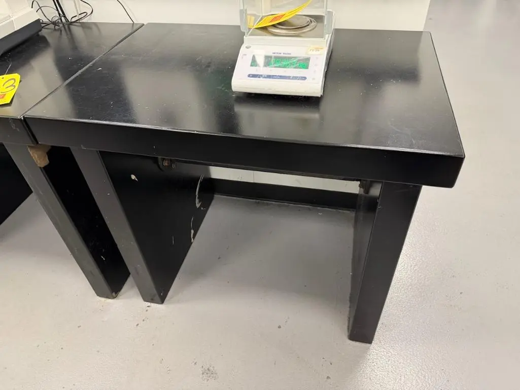 Used _UNKNOWN_ _UNKNOWN_ Furniture (Laboratory) Rhode Island US | Federal Equipment Company #1344249