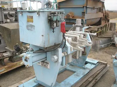 USED 1997 SHRIVER M470FB