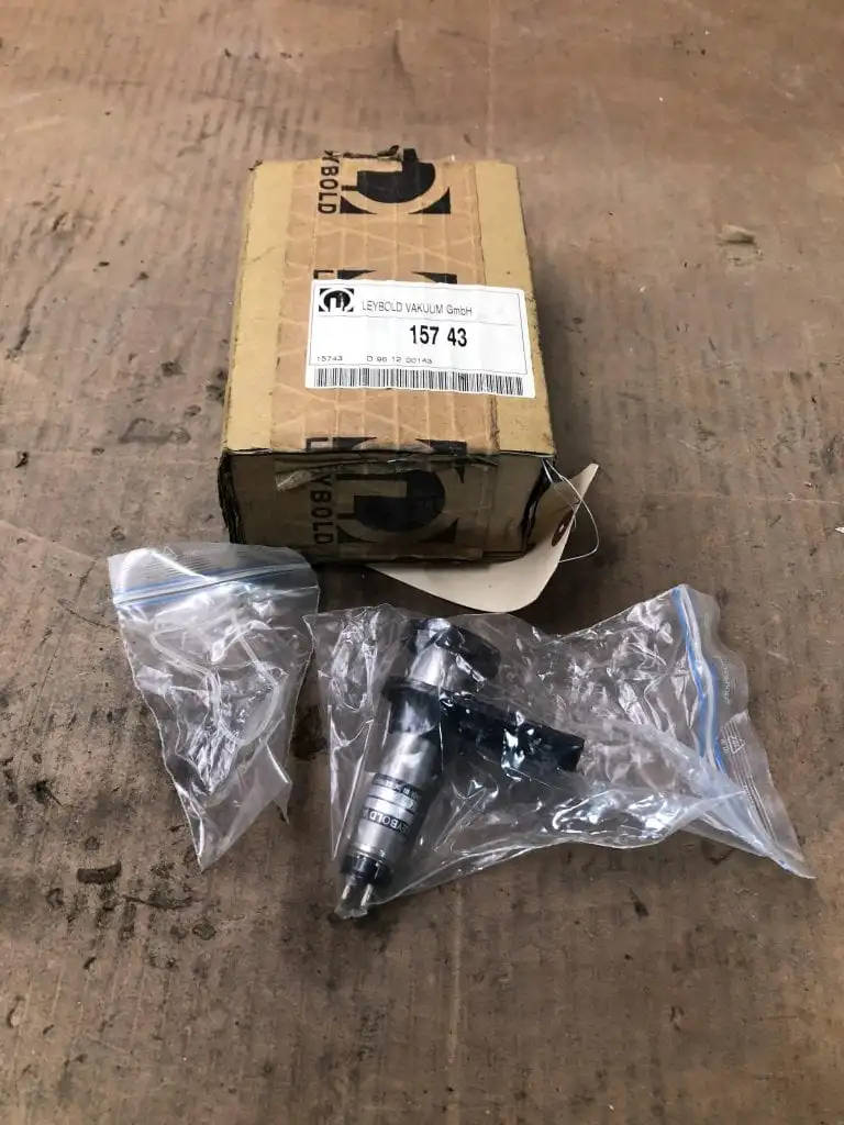 Leybold 157 43 Replacement Total Vacuum Pressure Gauge -NIB