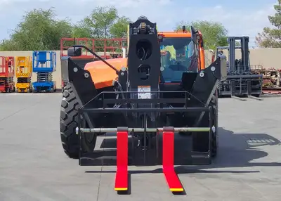 NEW 2025 JLG 1055