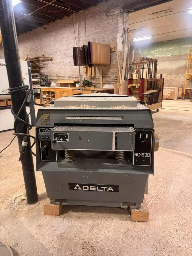 Used DELTA INVICTA RC-63D PLANER Woodworking Planers Texas US | South Texas Machinery #1339140