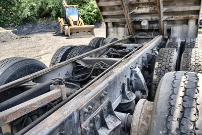 Used 2000 FREIGHTLINER FLD112 Dump trucks Pennsylvania US | Proxy Equipment #1378318
