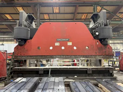 CINCINNATI 1250HX16 Press Brake | Bud's Equipment Sales (2)