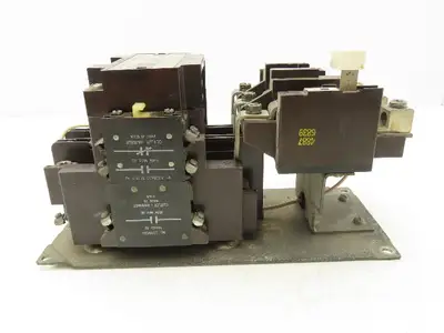 Used CUTLER HAMMER _UNKNOWN_ Starters Indiana US | Arrow Industrial #1316629