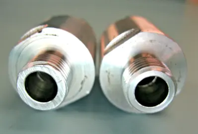 Lot (2) Unbranded Stainless Steel Poppet Check Valve 1/4" MNPT L14